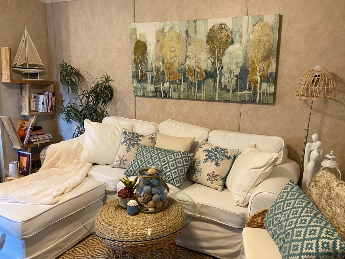 Your Own Cozy Tiny Home Остел Екстериор снимка